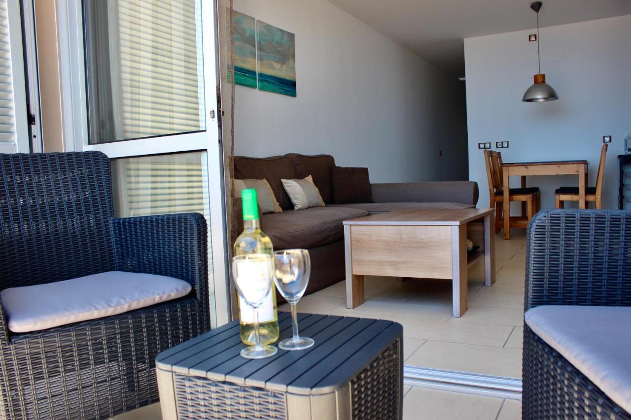 Sunny Ocean View Apartment ポリス・デ・アボナ エクステリア 写真