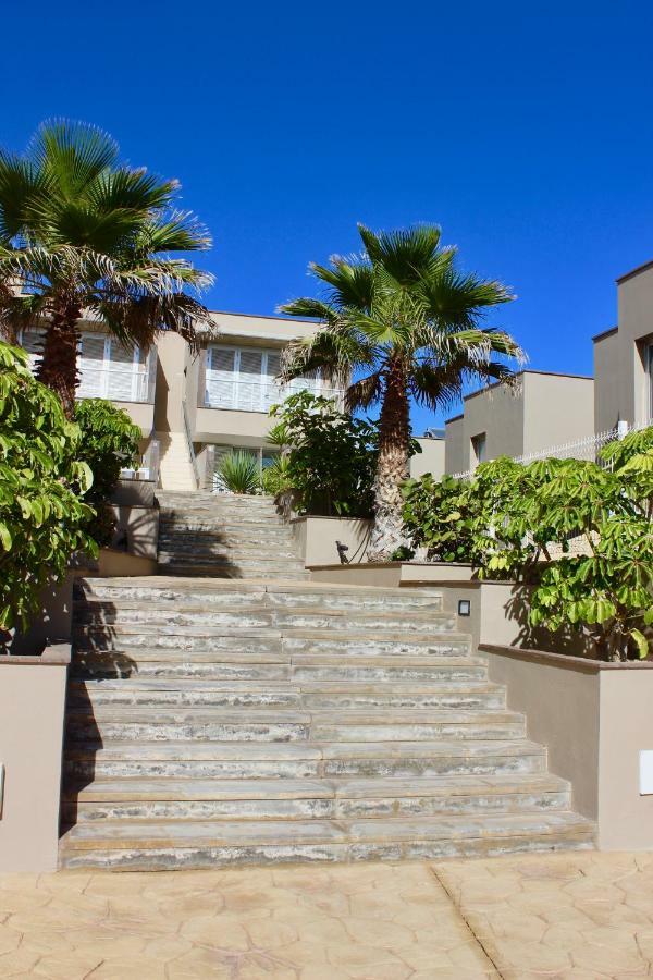 Sunny Ocean View Apartment ポリス・デ・アボナ エクステリア 写真